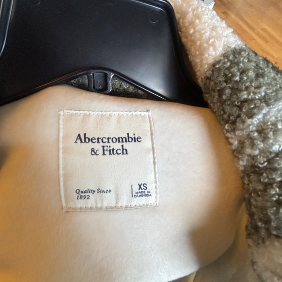 Abercrombie Plaid Sherpa Shirt Jacket - Picture 3 of 4
